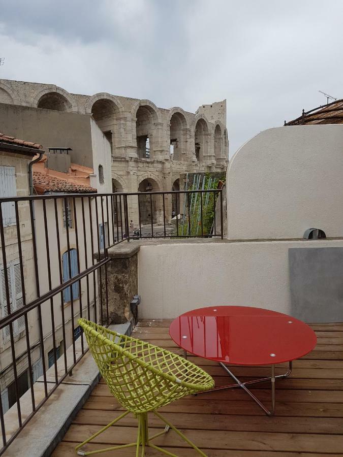 L'Escalier Rouge Arles Exterior foto